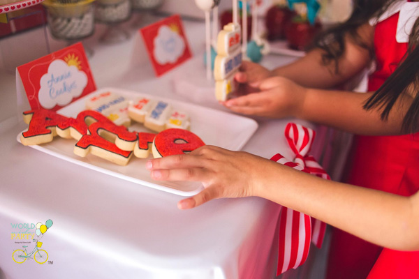 annie-party-cookies2